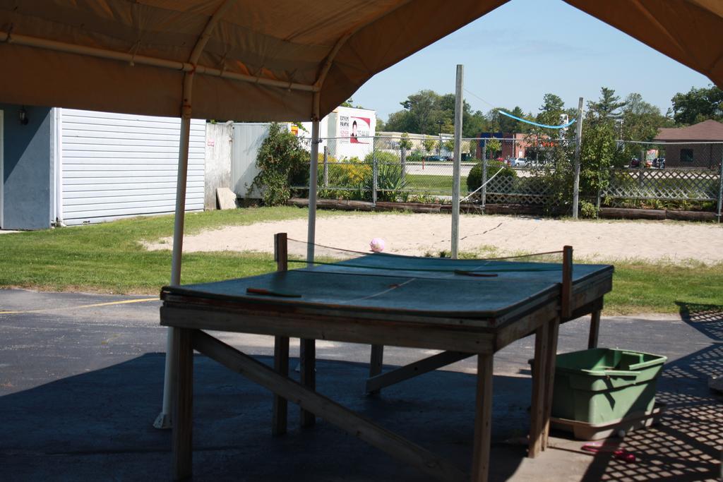 Kingsbridge Inn / Bon-Air Motel Wasaga Beach Ngoại thất bức ảnh